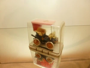 GUISVAL #1 PEUGEOT 1892 - BLUE + RED 1:43 - VERY GOOD IN SHOW-CASE - Imagen 1 de 6