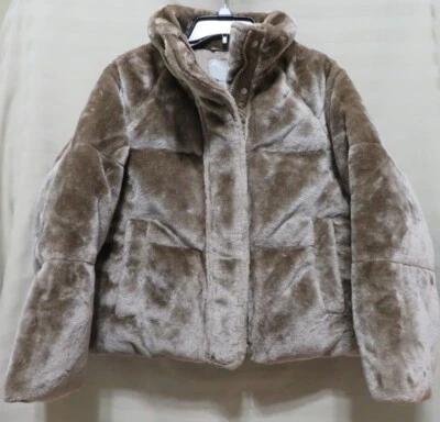 Chaqueta acolchada de piel sintética de felpa pequeña de Asos para mujer - visón - talla US 6 Foto 1 de 4