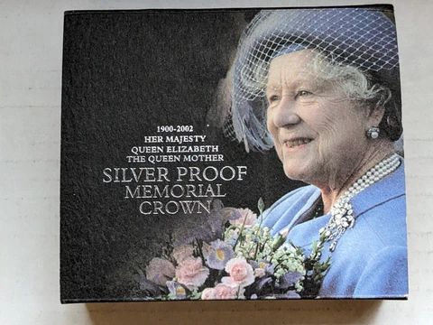 2002 United Kingdom 5 Pounds 92.5% Silver Queen Mother Memorial Proof OGP £5 Cover
