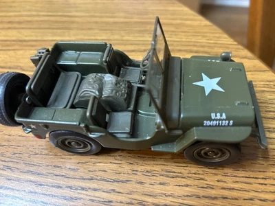 4.5" Jeep Willy 1941 1:32 82AB 307E USA 20491132 S Mash M.A.S.H. T.V. Show - Image 1 of 4