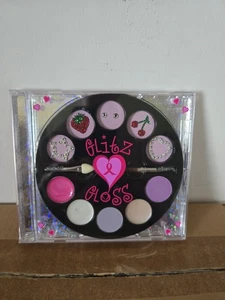 Wholesale Lot Glitz Gloss Eyeshadow, Lipgloss Body Art Gift Sets X 25 Per Box - Picture 1 of 9