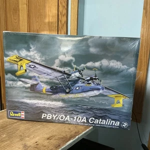 Revell Model Kit 85-5617 1:48 Scale PBY/OA-10A Catalina - Picture 1 of 9