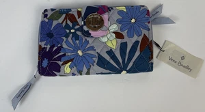Vera Bradley RFID Turnlock Wallet Bengal Lily Pattern New With Tag Floral Design - Picture 1 of 10