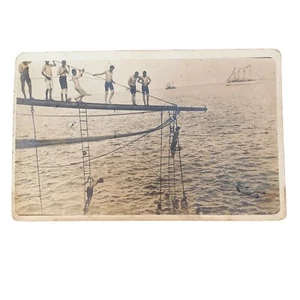 WWI US Navy Matrosen schwimmen im Meer vom Schiff Postkarte RPPC um 1919 Hawaii? - Bild 1 von 5