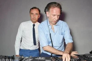 2 Many DJ's Live Breaks Audio & Video DJ-Sets SPECIAL Compilation (2002 - 2022) - Picture 1 of 6