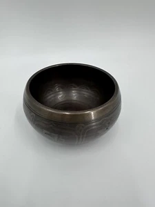Vintage Tibetan Symbol Etching Singing Bowl Meditation - Picture 1 of 4