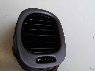 Pontiac GTO 2006 puerta del conductor ventilación calefacción ventilación stock OEM Foto 1 de 4