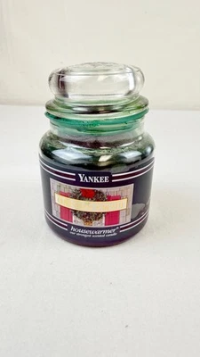 YANKEE CANDLE CORONA DE NAVIDAD CALENTADOR DE CASA - 14,5 oz - RETIRADO - NUEVO Foto 1 de 3
