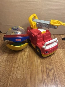 Pacchetto giocattoli vintage 2001 Fisher Price pipistrello N oscillante e camion dei pompieri baby toys. - Foto 1 di 12