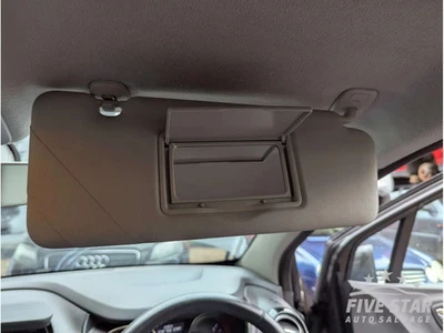 Parasol delantero derecho Renault Captur 2016 hatchback 4/5 puertas J87 (13-23) 1,5 dCi 90 Foto 1 de 4