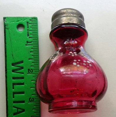 2 Hand - Decorated Cranberry Items: Condiment Shaker and Vase - Image 1 of 4