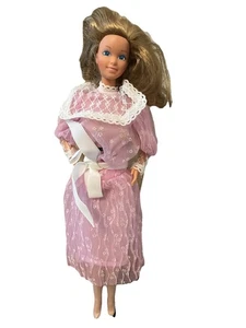 Barbie Vintage Herz Familie Mama Mutter Puppe im rosa Kleid 1984 Spitzenstrümpfe - Bild 1 von 4