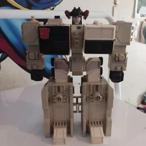 + Vtg Metroplex 1985 G1 Transformers Hasbro Action Figure - Picture 1 of 9