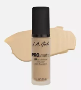 LA Girl Pro Fondotinta Opaco Alta Definizione 1 fl oz ~ Scegli tu - Foto 1 di 3