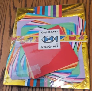 VINTAGE Pop Up ORIGAMI BOOK 1960's A VARIETY OF THINGS TO MAKE FACTORY SEALED - Picture 1 of 3