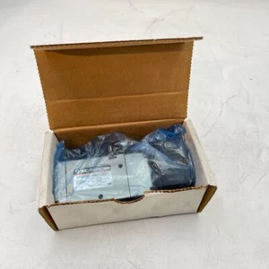 SMC VP542R-5DZ-03A 24VDC 0.2-0.8MPs PILOT PUSH SOLENOID VALVE - NEW - Picture 1 of 4