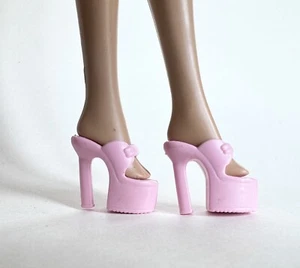 Jewel Girl Barbie - 2000 Mattel Doll Pink Platform Shoes Only 28066 - Picture 1 of 4