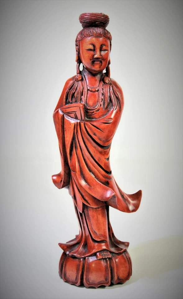 Estatuilla tallada china oriental asiática de madera dura Kwan Yin de colección  Foto 1 de 4