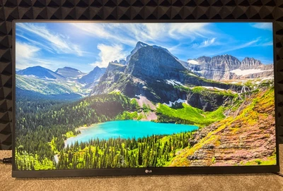 LG 32" Ergo USB-C LED LCD Monitor QHD 32QP880-B ✅ ❤️️ ✅ ❤️️ ✅ ❤️️ ✅ ❤️️ ✅ ❤️️ - Image 1 of 4