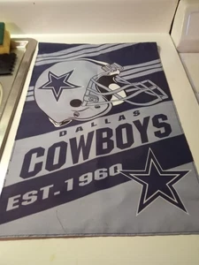 Piccola bandiera da giardino Dallas Cowboys sospesa due lati 11 pollici per 18 pollici - Foto 1 di 4