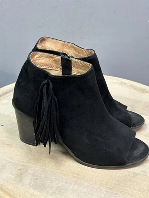 Cato Shoes Womens Size 8 Peep Toe Booties Block Heel Fringe Suede Ankle Zip - Image 1 of 4