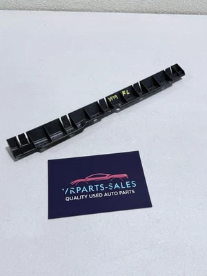 07-14 Jaguar XK XKR Soporte de faldón lateral delantero izquierdo montaje 6W83-16C067 OEM #3579 Foto 1 de 4