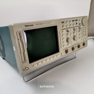 Tektronix TDS 520B 500MHz 1GS/s Still Was Calibrated Until Oct 2024 - No Probes - Picture 1 of 11