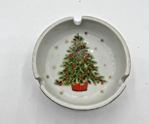 Vintage Christmas Tree Holiday Christmas Porcelain Ashtray 3.25" diameter! - Picture 1 of 6