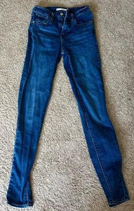 LEVI STRAUSS GIRLS 721 HIGH RISE SKINNY DENIM JEANS BLUE SIZE 25!!! - Picture 1 of 4