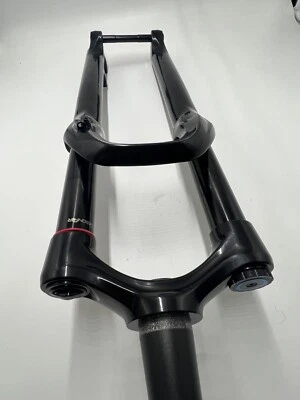Rockshox LYRIK SELECT+ RC 29" 170 42 毫米偏移光面黑色 Boost 110 毫米叉 — 第 1/4 张图片