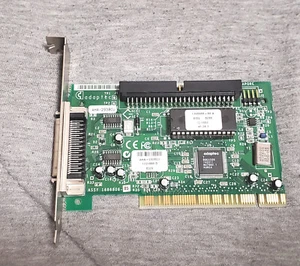 Testé fonctionnel - Adaptec AHA-2930CU - Carte d'extension Ultra SCSI vintage - Photo 1/3