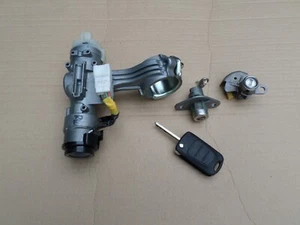 GENUINE KIA RIO 2005-2011 IGNITION BARREL DOOR BARRELS AND KEY - Picture 1 of 2