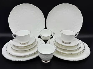 Aynsley Spring Crocus 5 Piece Plate Setting x 4 Bone China England 20 pieces - Picture 1 of 4