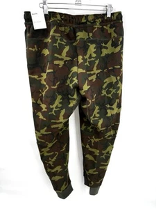 Nike Boys' Tech Fleece Green Camo Joggers Size XL - Picture 1 of 11