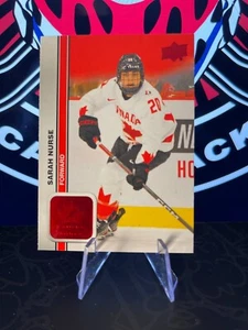2023-24 UD Team Canada Juniors Lámina Roja Sarah Enfermera #55 - Imagen 1 de 2
