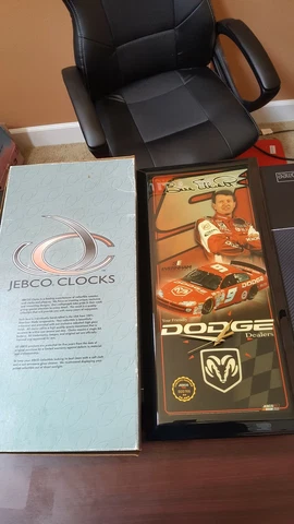 2001 Bill Elliott #9 Dodge Dealers Limited Edition JEBCO Wall Clock - Very Shiny Cover