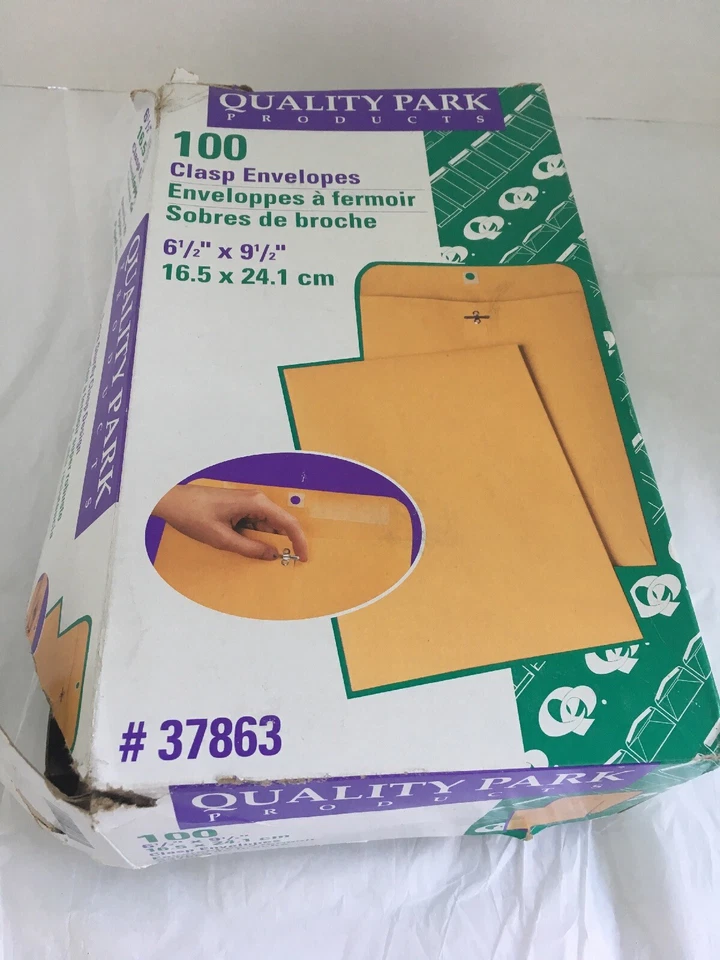 Quality Park 100 6 1/5” X 9 1/2” Metal Clasp Sturdy Envelopes 37863 - Image 1 of 4