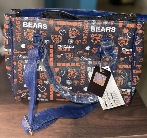 NEW FOCO NFL Chicago Bears Love Pattern Purse / Bag / Satchel W/ Removable Strap Cover