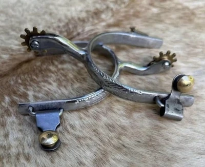 SHOWMAN PRODUCTS Pair Adult Western Spurs Embossed Design Brass Rowels