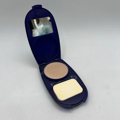 Covergirl Aqua Smooth 710 Classic Ivory Foundation Makeup NEW - Image 1 of 3