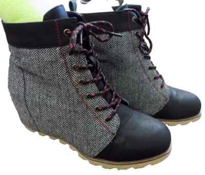 Ботинки на танкетке Cloudwalkers By Avenue Tweed Herringbone черные 9,5 Вт скрытые 3 дюйма б/у в отличном состоянии - Изображение 1 из 4