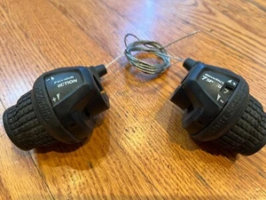 Shimano RevoShift SL-RS25 Twist Grip Shifter 7 Speed Right And Left Sides - Picture 1 of 5