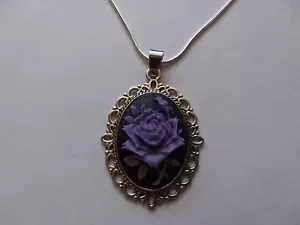 Collana con ciondolo cammeo rosa lavanda viola catenina in argento sterling 925 - Foto 1 di 3