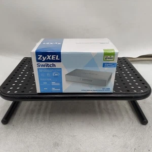 ZyXEL GS-108B 8 Port Desktop Gigabit Ethernet Switch - Picture 1 of 3