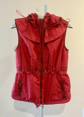 Elie Tahari Women's Red Zip Up Vest Removable Hood  Size Large - Image 1 of 4
