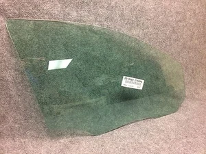 2005-2007 Ford Five Hundred & Montego Sedan RH Front Door Window Glass DD10683GT - Picture 1 of 2