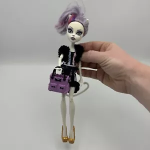 Muñeca Monster High Catrine Demew Scaremester - Imagen 1 de 6