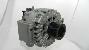 Original Valeo Lichtmaschine Generator Mercedes-Benz E Klasse W212 A0009068504 - Picture 1 of 3