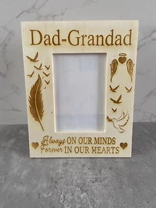 Personalised wooden memorial photo frame - Picture 1 of 3
