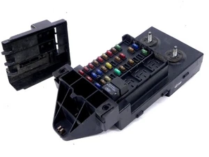 99 - 02 FORD EXPEDITION INTERIOR CABIN FUSE RELAY BOX 1L1T-14A067-AA - Picture 1 of 1